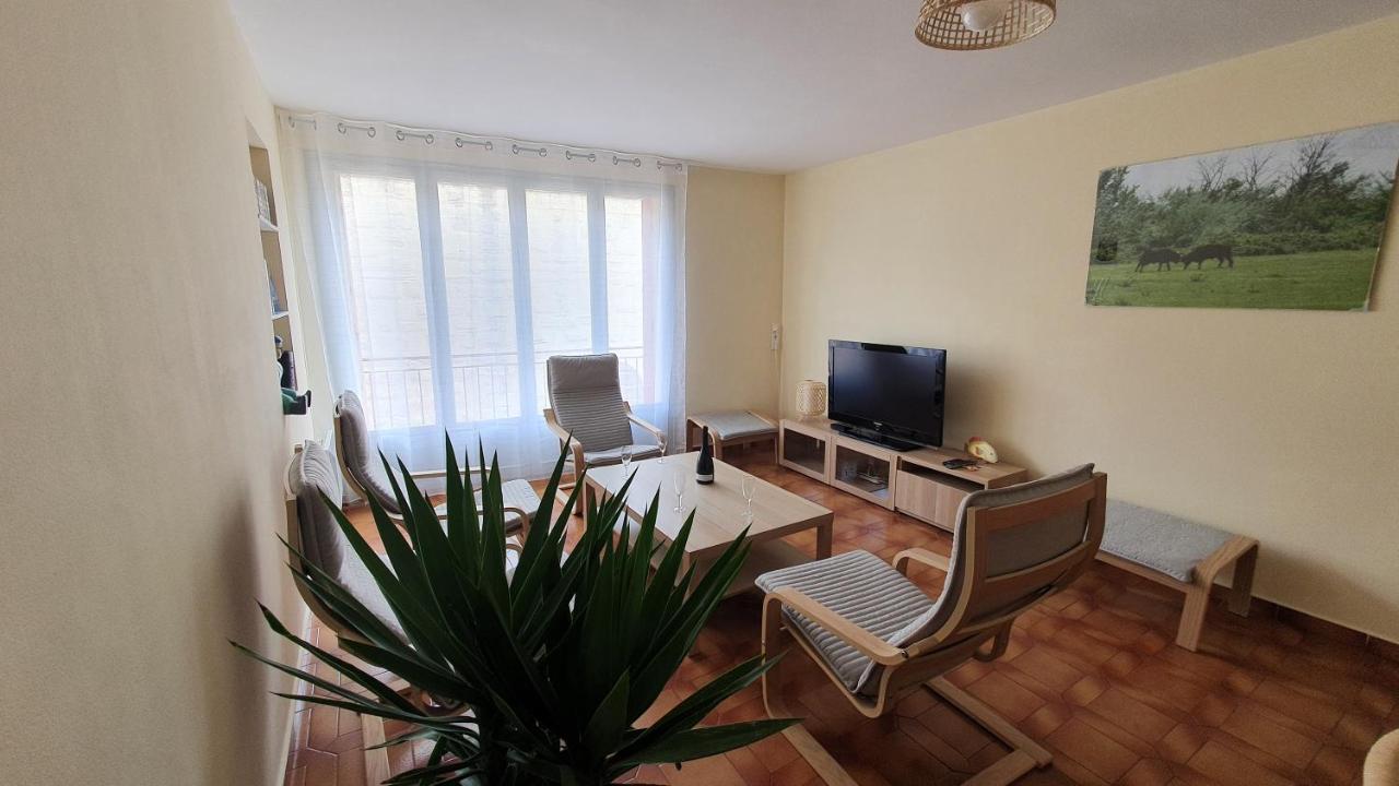 Appartement La Tour Du Sel Айга-Мортас Екстериор снимка