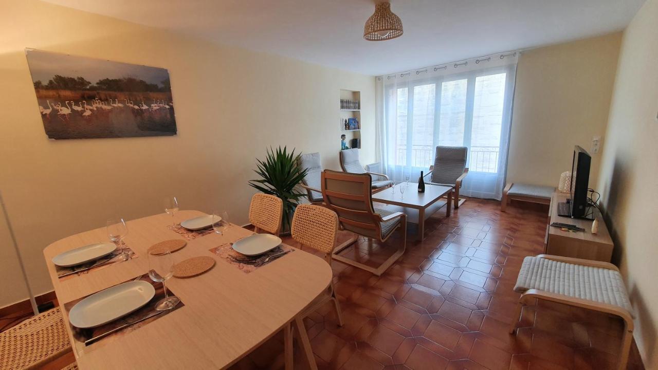 Appartement La Tour Du Sel Айга-Мортас Екстериор снимка